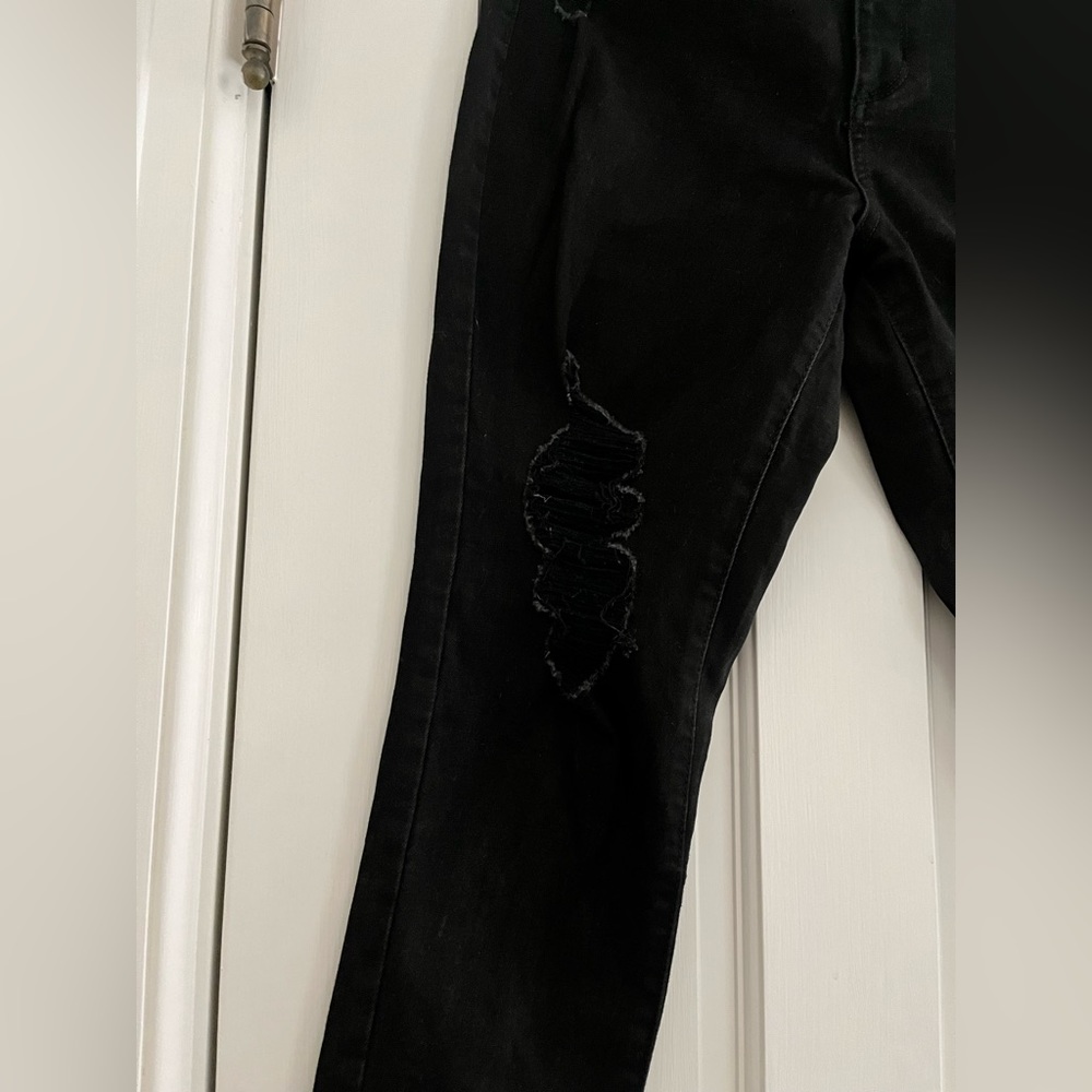 Universal Thread High Waisted Ripped Skinny Pants - Picture 4 of 6